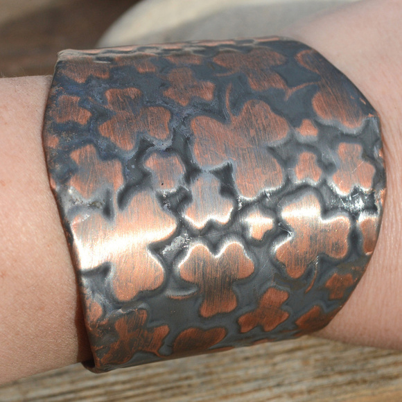 Irish Clover Wide Copper Cuff Bracelet Bracer Leaf Patina Solid Rustic Patina - Picture 4 of 11